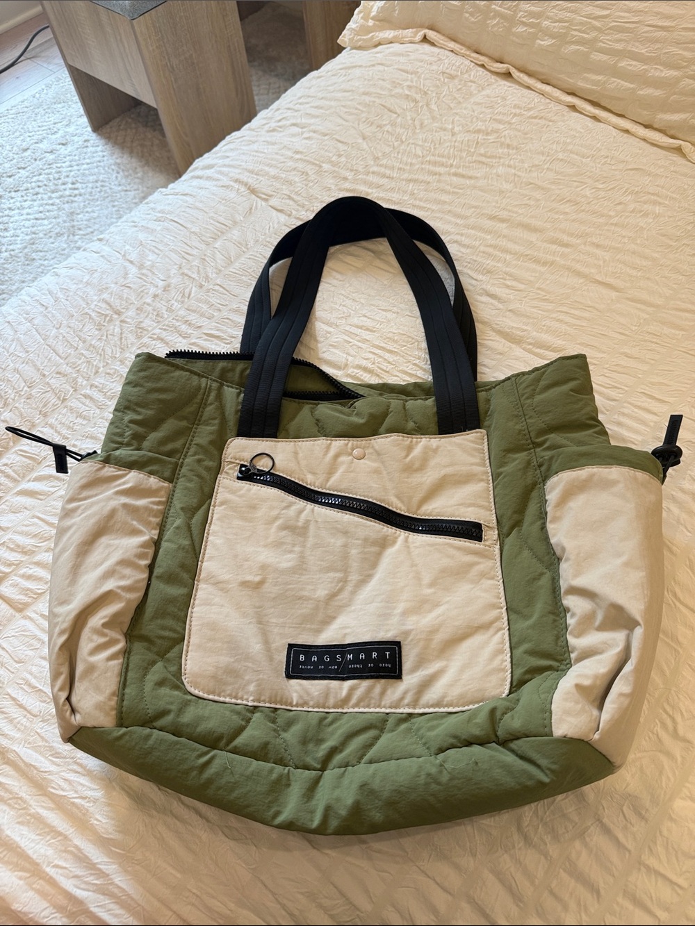 Bagsmart Two-Tone Olive & Cream Quilted Tote Bag
